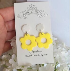 GROOVY Y2K Clay Summer Spring Yellow Floral Drop Flower Dangle Earrings
